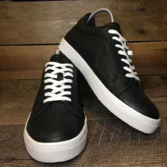 NEW Women’s Steve Madden Von Sneaker - Picture 5 of 10